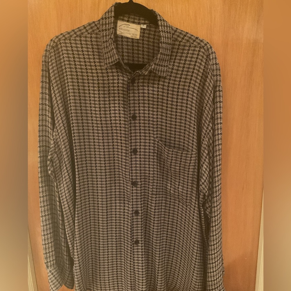 Large Vintage Men’s 1980s Rayon Long Sleeve Shirt